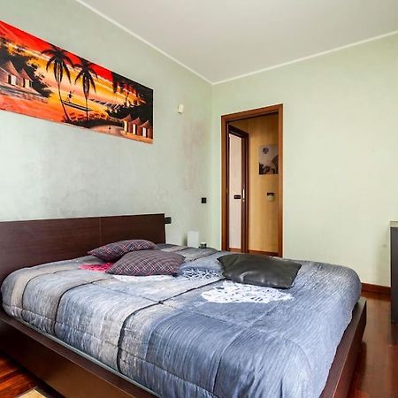 Forum Assago Appartamento Luaran gambar